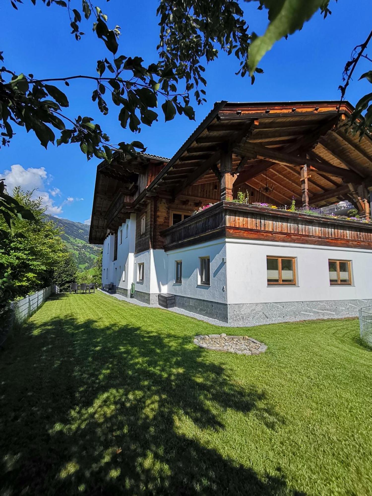 Alpenapartment Zillertal Hainzenberg Zewnętrze zdjęcie